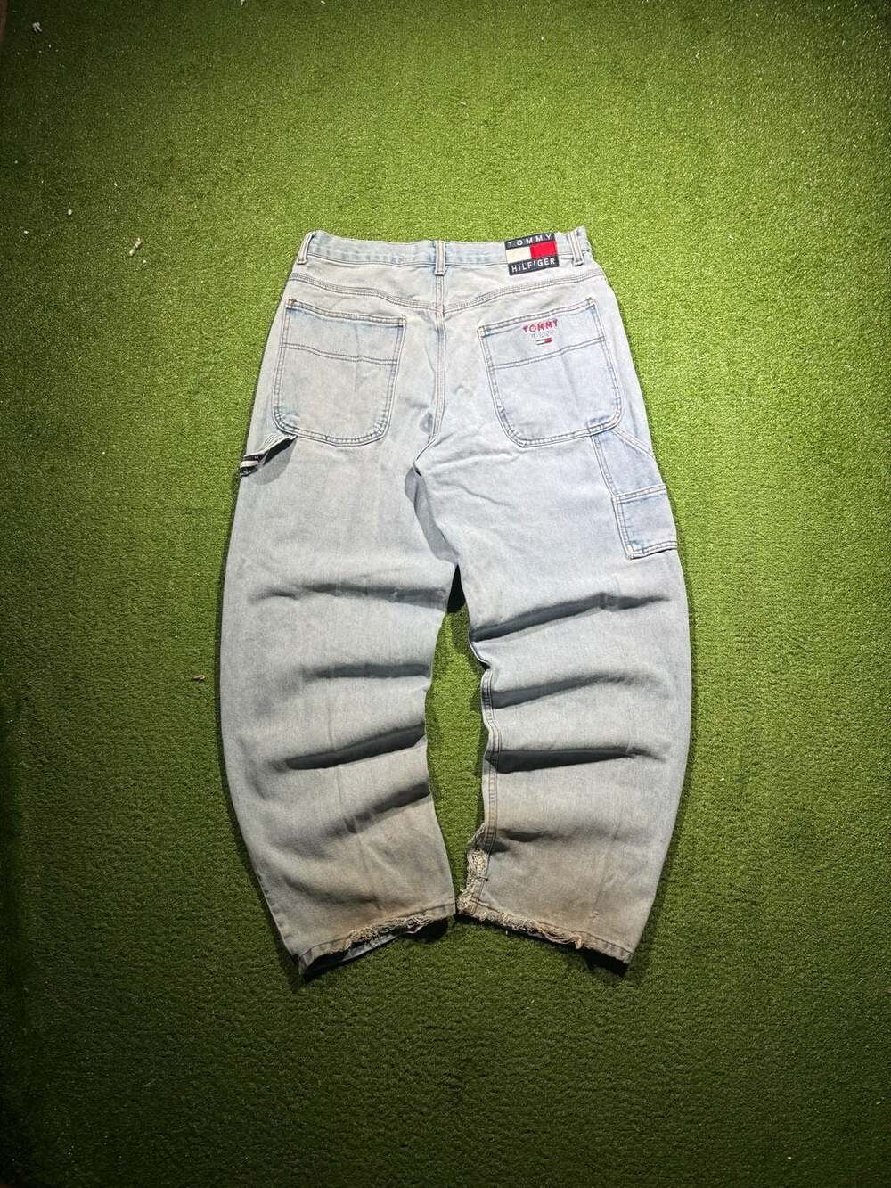 Vintage 90s Baggy Lightwash Tommy Hilfiger Carpenter Denim Jeans 36x32